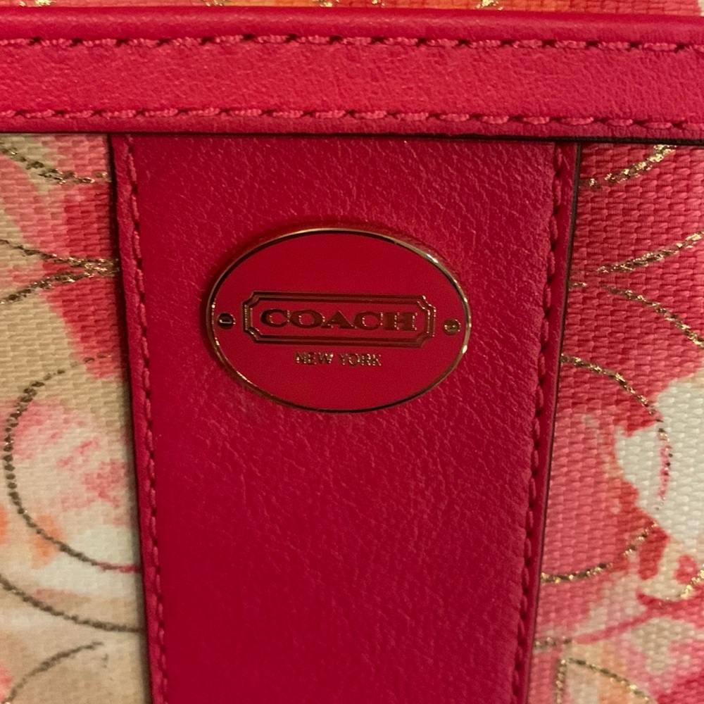 NWT 9”x11” iPad or device storage sleeve - Picture 2 of 6